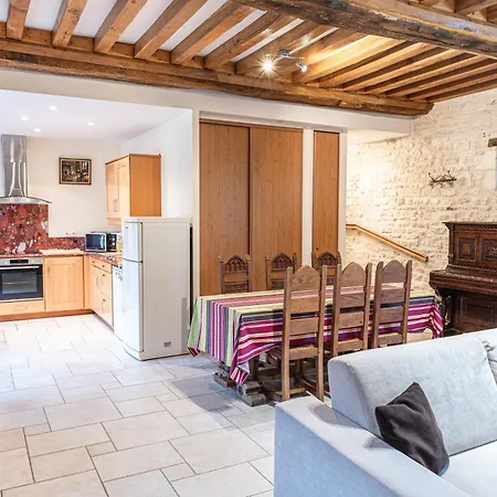 بيت للعطل La Ferme De La Gronde *